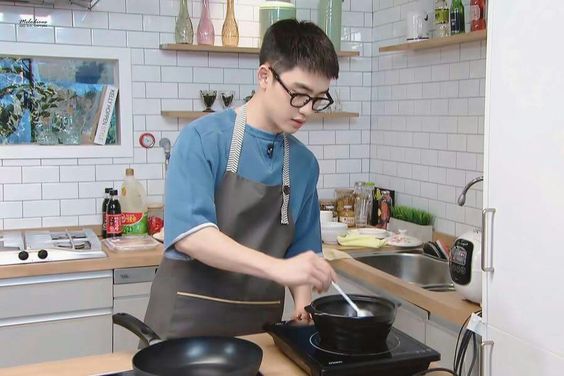 Idol Pria Jago Masak