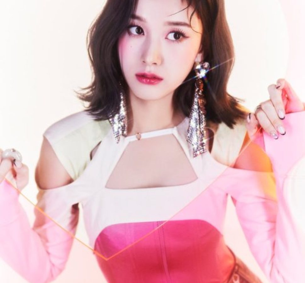 Biodata Lengkap dan Fakta Menarik J STAYC - Hey Noona!